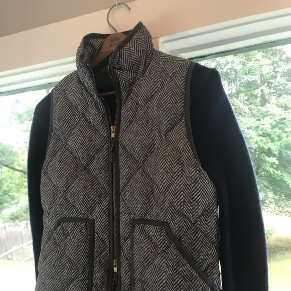 J.Crew  grey tweed print puffer vest size xs - Picture 3 of 4
